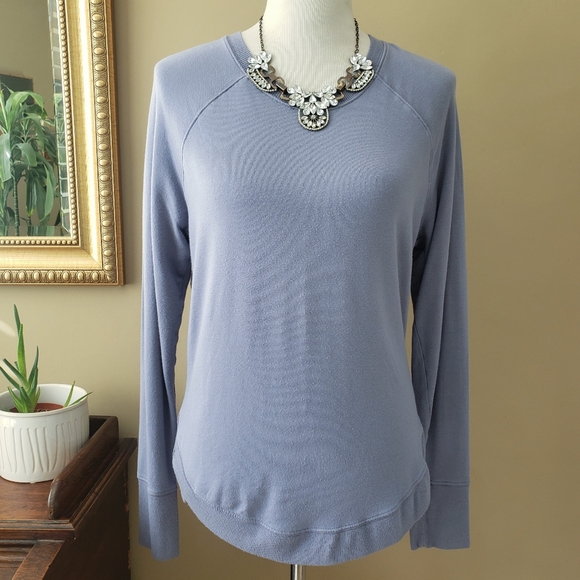 ATHLETA Mindset Sweatshirt in Tempest Violet Grey Purple Tulip Hem Size Medium - Picture 3 of 12